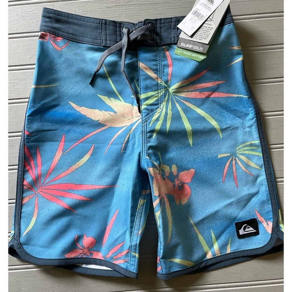 Quiksilver Surfsilk Scallop Board Swim Shorts Boys 7X Blue Tropical Floral NWT